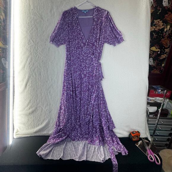 Draper James RSVP Floral Wrap Dress Size L Purple Flowers Midi Length - Picture 5 of 13